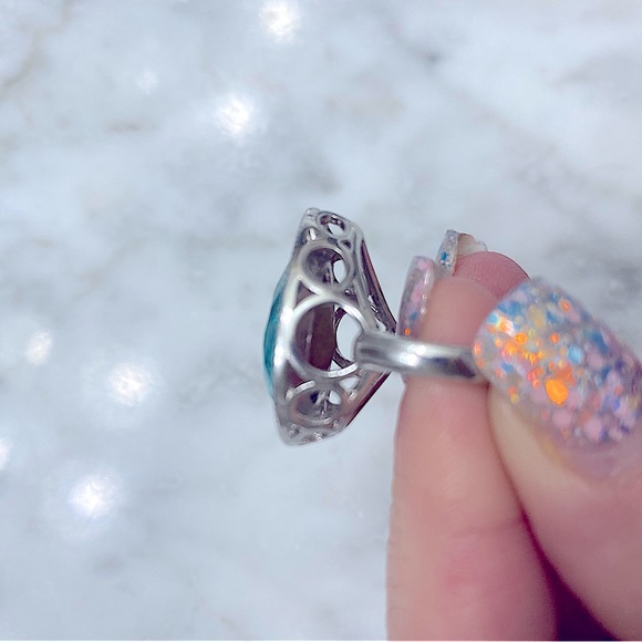 Captivating Pear Shape Turquoise Cocktail Ring - Picture 5 of 5